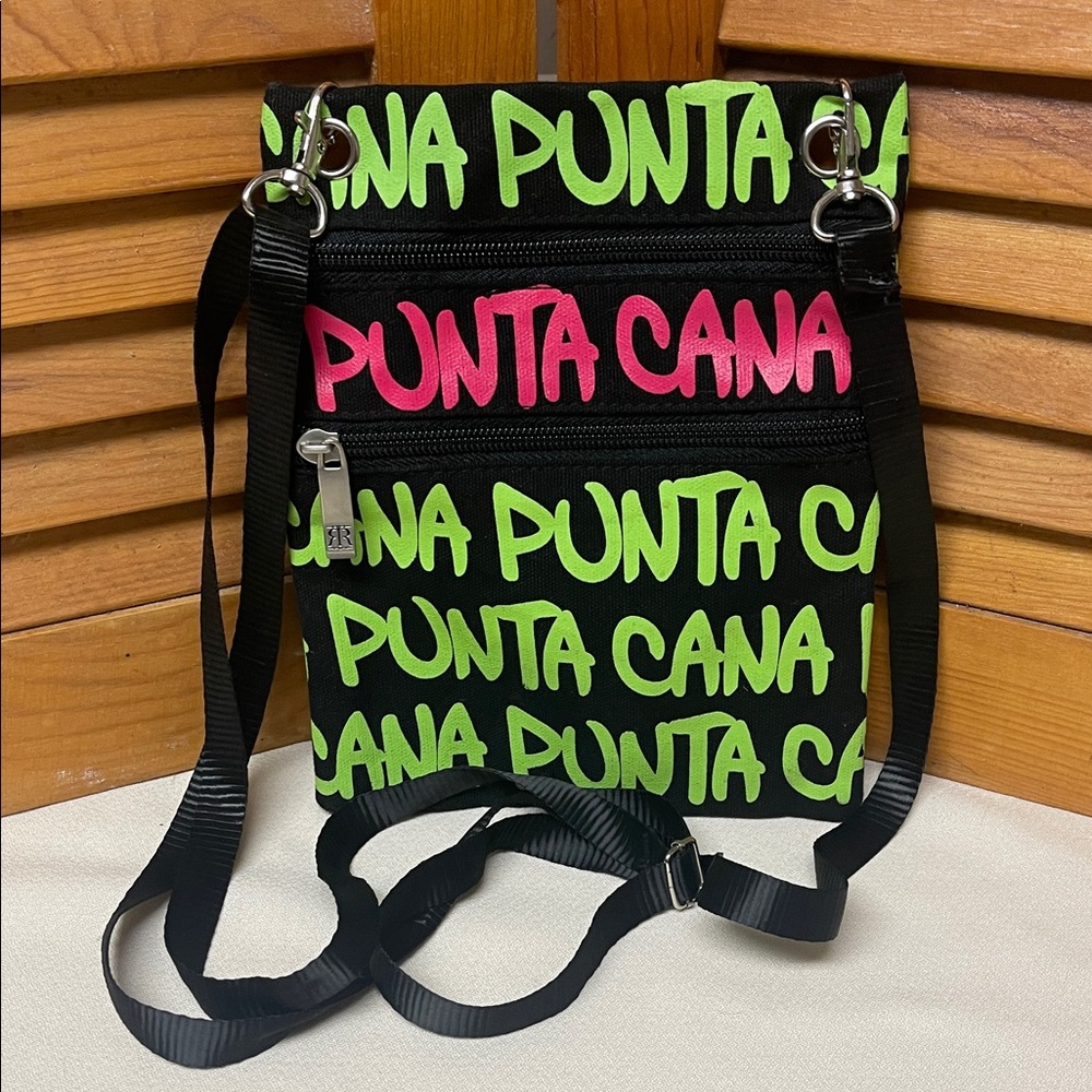 Robin Ruth Black and Green Crossbody Bag